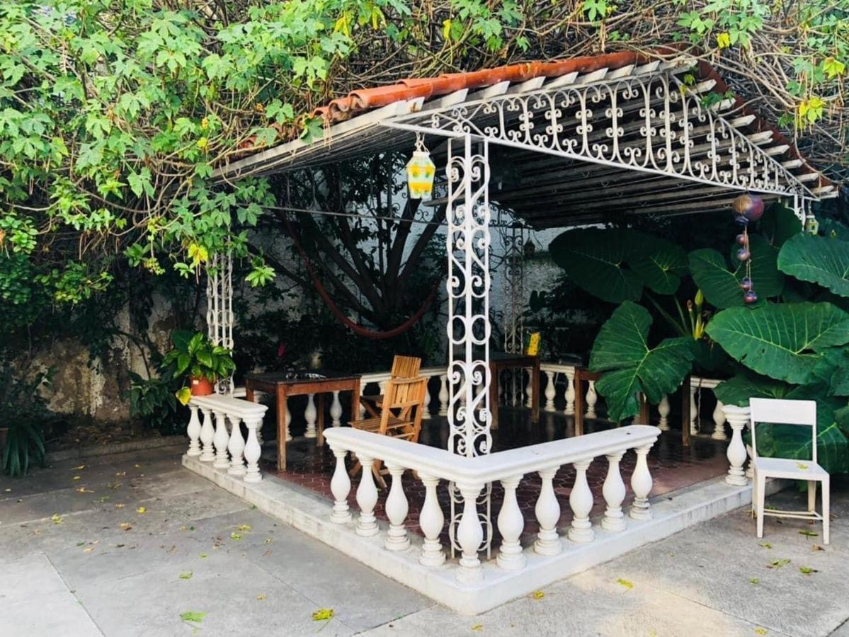 Casa Alsacia Ξενοδοχείο Γκουανταλαχάρα Εξωτερικό φωτογραφία